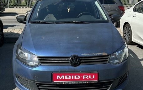 Volkswagen Polo VI (EU Market), 2011 год, 850 000 рублей, 2 фотография