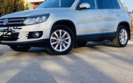 Volkswagen Tiguan I, 2012 год, 1 400 000 рублей, 4 фотография