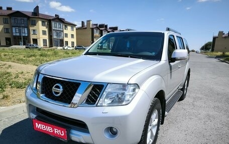 Nissan Pathfinder, 2012 год, 2 280 000 рублей, 3 фотография