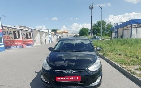 Hyundai Solaris II рестайлинг, 2012 год, 780 000 рублей, 3 фотография