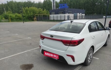 KIA Rio IV, 2017 год, 1 330 000 рублей, 4 фотография