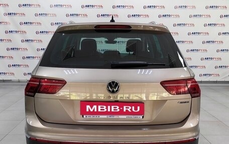 Volkswagen Tiguan II, 2021 год, 3 965 000 рублей, 4 фотография