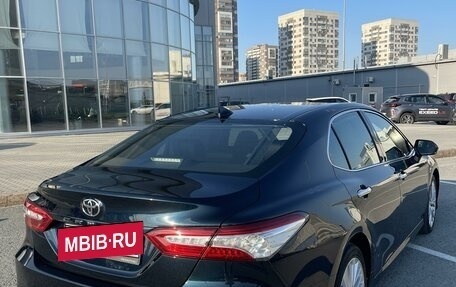 Toyota Camry, 2019 год, 2 599 000 рублей, 4 фотография