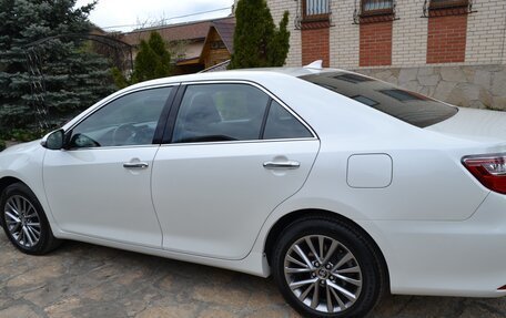 Toyota Camry, 2017 год, 2 900 000 рублей, 3 фотография