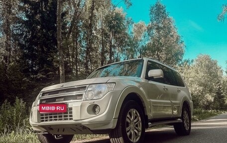 Mitsubishi Pajero IV, 2013 год, 2 200 000 рублей, 1 фотография