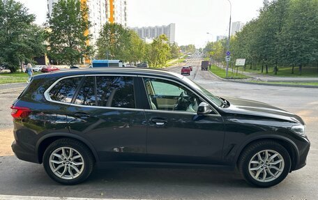 BMW X5, 2019 год, 5 400 000 рублей, 4 фотография