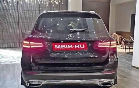 Mercedes-Benz GLC, 2017 год, 3 300 000 рублей, 4 фотография