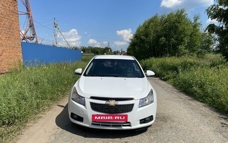 Chevrolet Cruze II, 2012 год, 700 000 рублей, 2 фотография