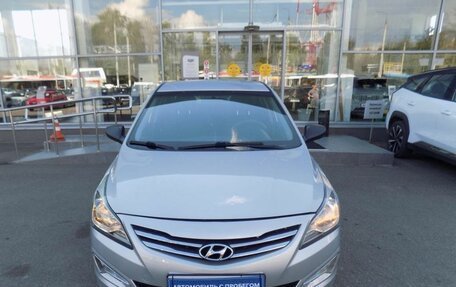 Hyundai Solaris II рестайлинг, 2015 год, 850 000 рублей, 2 фотография