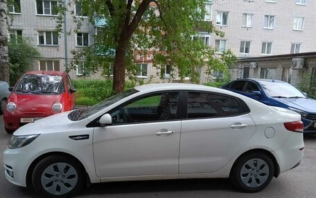 KIA Rio III рестайлинг, 2016 год, 1 000 000 рублей, 4 фотография