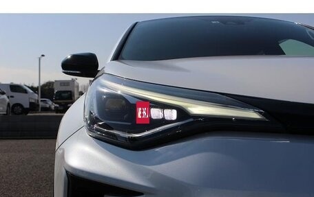 Toyota C-HR I рестайлинг, 2021 год, 1 550 000 рублей, 8 фотография
