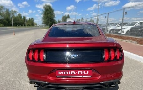 Ford Mustang VI рестайлинг, 2020 год, 3 350 000 рублей, 4 фотография
