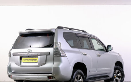 Toyota Land Cruiser Prado 150 рестайлинг 2, 2013 год, 3 599 000 рублей, 6 фотография