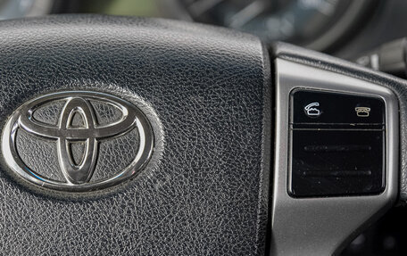 Toyota Land Cruiser Prado 150 рестайлинг 2, 2013 год, 3 599 000 рублей, 17 фотография
