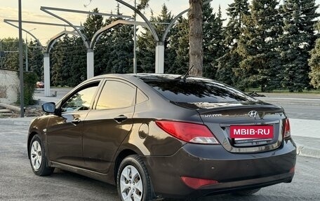 Hyundai Solaris II рестайлинг, 2015 год, 950 000 рублей, 7 фотография