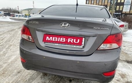 Hyundai Solaris II рестайлинг, 2011 год, 730 000 рублей, 11 фотография