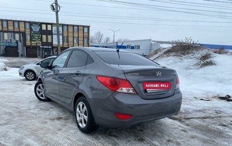 Hyundai Solaris II рестайлинг, 2011 год, 730 000 рублей, 12 фотография