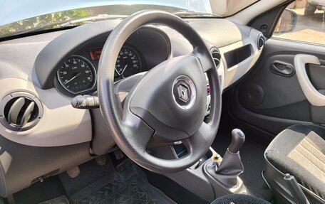 Renault Logan I, 2010 год, 700 000 рублей, 6 фотография