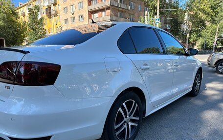 Volkswagen Jetta VI, 2011 год, 1 100 000 рублей, 3 фотография