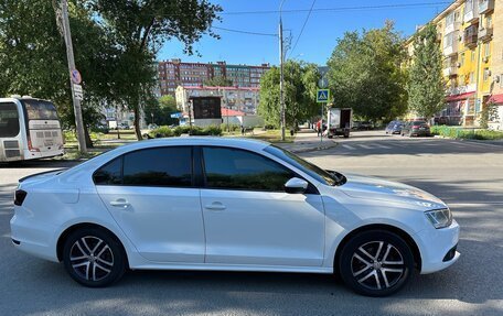 Volkswagen Jetta VI, 2011 год, 1 100 000 рублей, 5 фотография