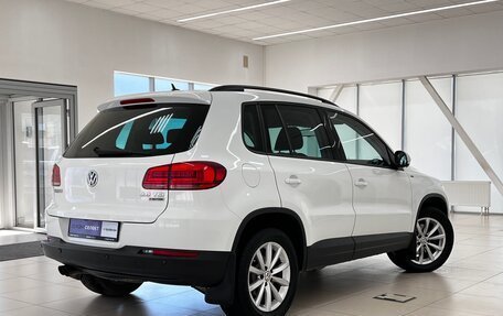 Volkswagen Tiguan I, 2016 год, 2 220 000 рублей, 4 фотография