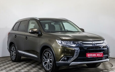 Mitsubishi Outlander III рестайлинг 3, 2018 год, 2 200 000 рублей, 3 фотография