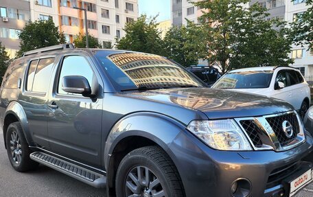 Nissan Pathfinder, 2010 год, 1 720 000 рублей, 3 фотография