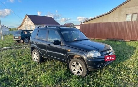 Chevrolet Niva I рестайлинг, 2010 год, 349 000 рублей, 3 фотография