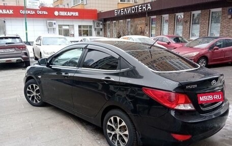 Hyundai Solaris II рестайлинг, 2013 год, 885 000 рублей, 11 фотография