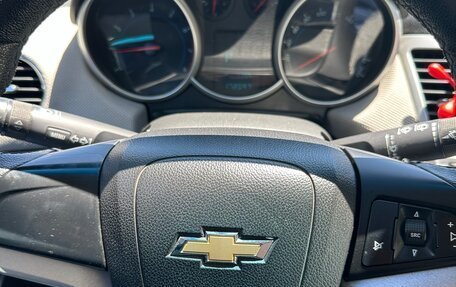 Chevrolet Cruze II, 2011 год, 965 000 рублей, 7 фотография