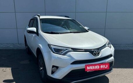 Toyota RAV4, 2018 год, 2 649 000 рублей, 3 фотография