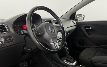 Volkswagen Polo VI (EU Market), 2013 год, 877 000 рублей, 13 фотография