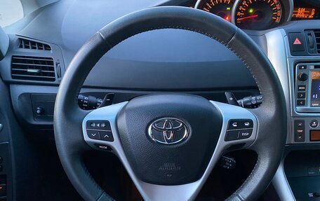 Toyota Verso I, 2012 год, 1 480 000 рублей, 18 фотография