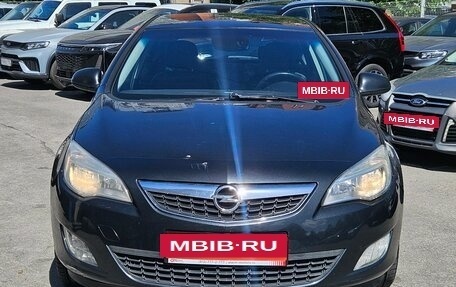 Opel Astra J, 2011 год, 899 000 рублей, 2 фотография