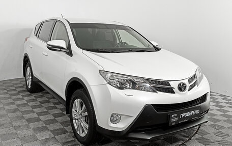 Toyota RAV4, 2014 год, 2 357 000 рублей, 3 фотография