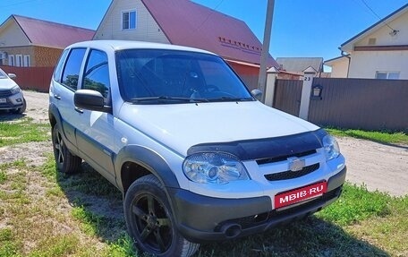 Chevrolet Niva I рестайлинг, 2016 год, 870 000 рублей, 1 фотография