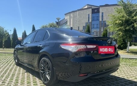 Toyota Camry, 2018 год, 3 400 000 рублей, 5 фотография