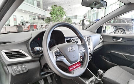Hyundai Solaris II рестайлинг, 2019 год, 1 674 000 рублей, 16 фотография