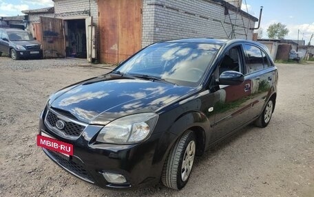 KIA Rio II, 2011 год, 650 000 рублей, 2 фотография