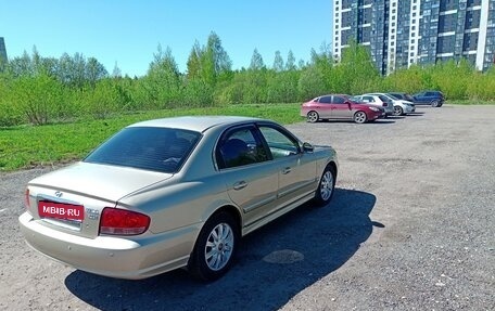 Hyundai Sonata IV рестайлинг, 2005 год, 680 000 рублей, 1 фотография