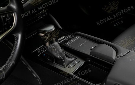 Lexus ES VII, 2021 год, 3 590 000 рублей, 10 фотография