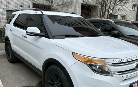 Ford Explorer VI, 2013 год, 1 850 000 рублей, 3 фотография