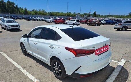 Hyundai Solaris II рестайлинг, 2021 год, 1 560 000 рублей, 3 фотография