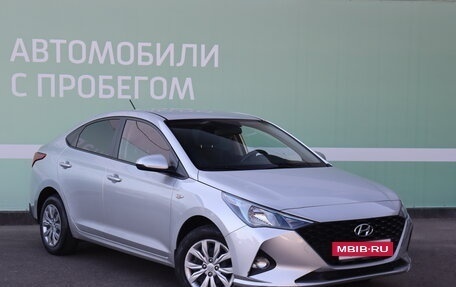 Hyundai Solaris II рестайлинг, 2021 год, 1 530 000 рублей, 3 фотография