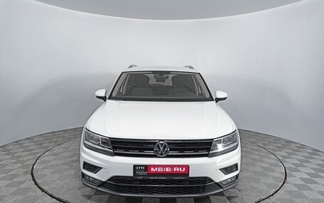Volkswagen Tiguan II, 2018 год, 2 323 000 рублей, 2 фотография