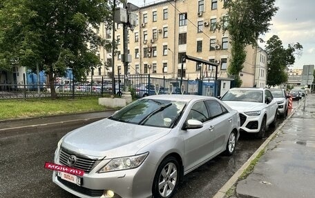 Toyota Camry, 2011 год, 1 800 000 рублей, 2 фотография