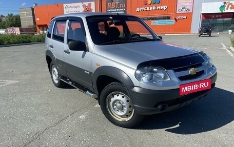 Chevrolet Niva I рестайлинг, 2009 год, 520 000 рублей, 2 фотография