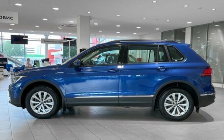 Volkswagen Tiguan II, 2021 год, 2 999 000 рублей, 4 фотография