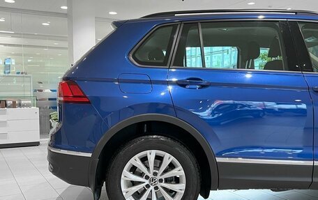 Volkswagen Tiguan II, 2021 год, 2 999 000 рублей, 7 фотография