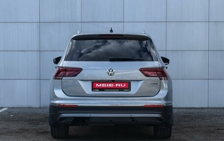 Volkswagen Tiguan II, 2017 год, 3 349 000 рублей, 4 фотография